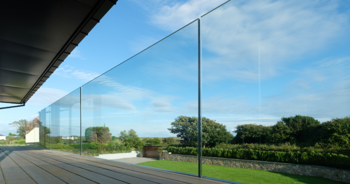 Flush-Mounted & Frameless Glass