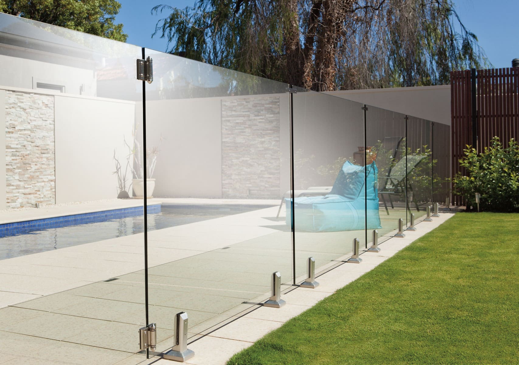 Spigot-Mounted Glass Railing